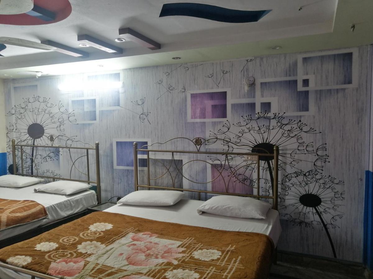 Hajveryinn_Hotel Лахор Екстер'єр фото
